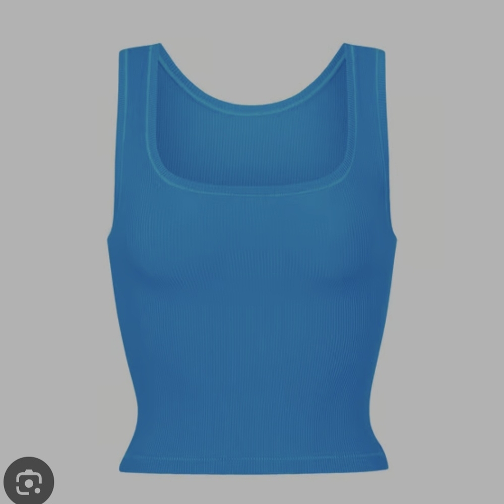 SKIMS - COTTON RIB TANK TOP (MYKONOS)